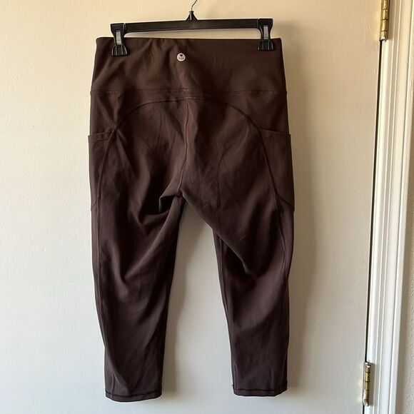 Iuga Cropped leggings Size Medium GUC Brown - Picture 2 of 5